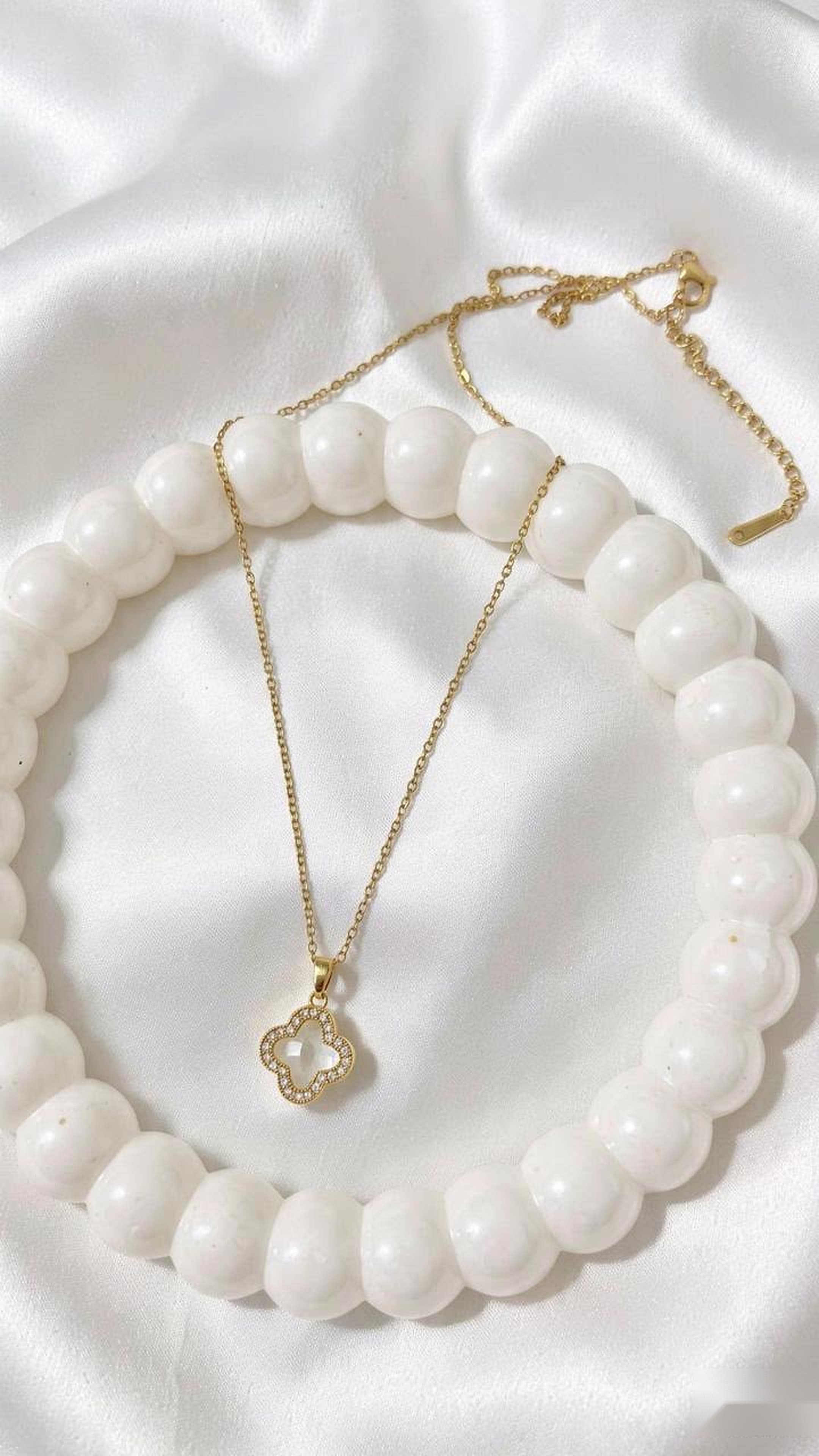 Four-Leaf Clover Crystal Halo Pendant Necklace (Golden Finish)